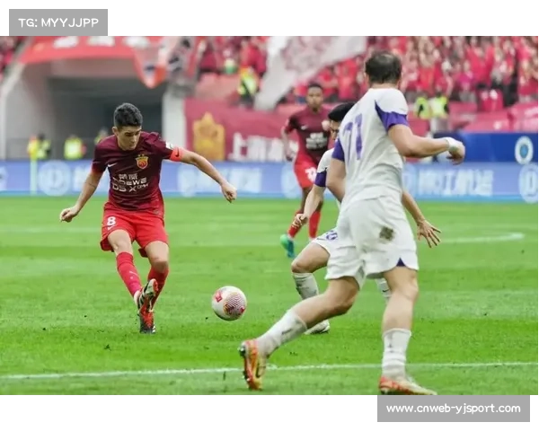 上海海港卫冕冠军实现三连冠，新赛季攻击线仍以武磊、奥斯卡为核心。